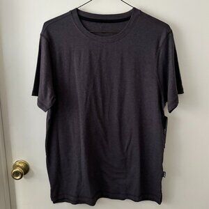 LEG3ND Dark Charcoal Heather Mens Short Sleeve Tee size Medium NWT